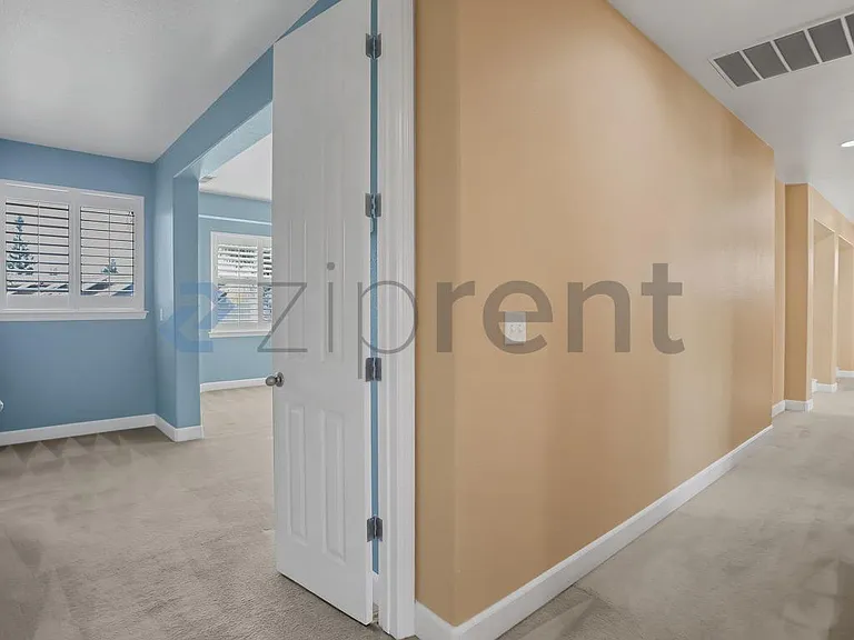 5743 W Chennault Ave — Photo 37