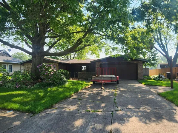 5002 Canterbury Dr, Fort Wayne, IN 46835