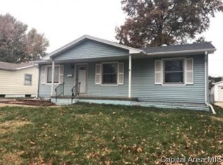 1919 Fairmont Dr, Springfield, IL 62702