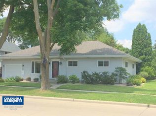 1212 W Prospect Ave, Appleton, WI 54914