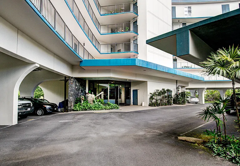 2405 Kalanianaole St #Penthouse 1-11 — Photo 27