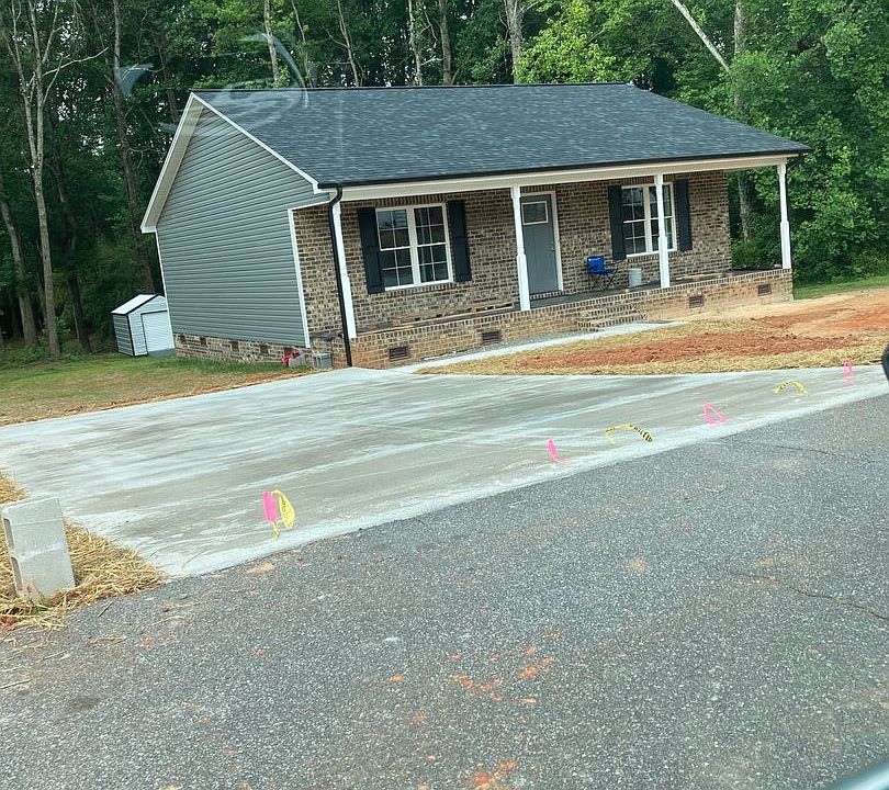 26 E J St, Maiden, NC 28650 Zillow