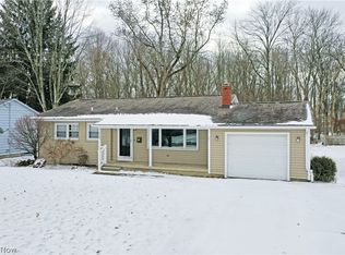 889 Edenridge Dr, Boardman, OH 44512