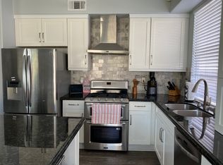 14922 Fox Ridge Dr, Fontana, CA 92336