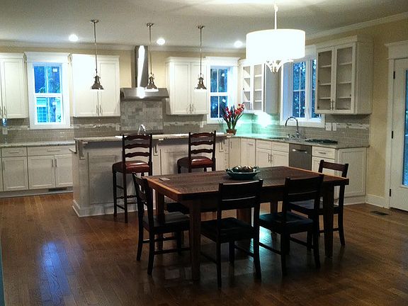 open concept, kitchen/family