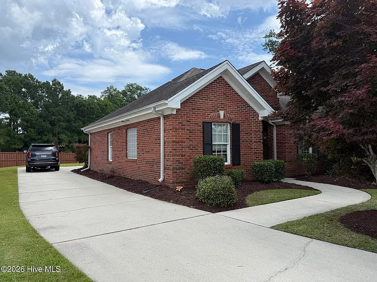 7820 Sanderling Pl — Photo 2