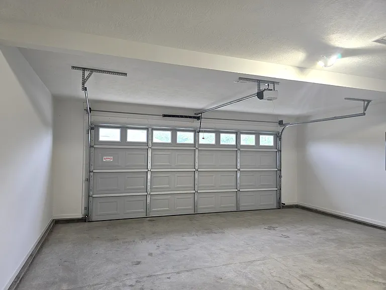 337 Jardon St — Photo 23