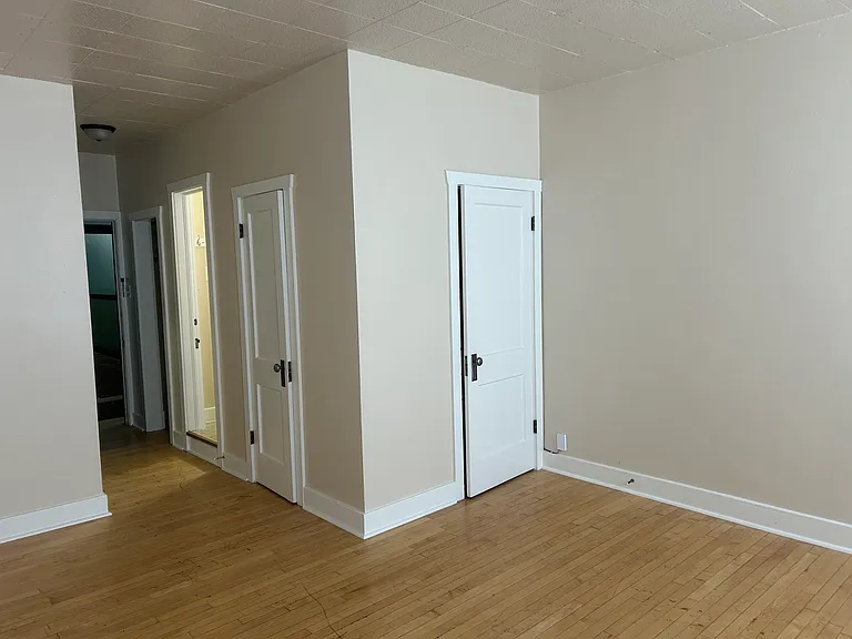 111 Broadway Ave #25 — Photo 5