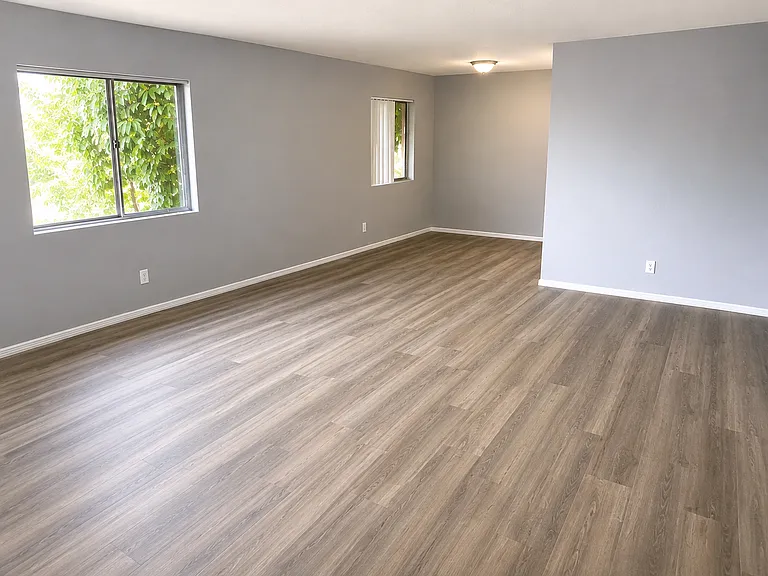 220 E 54th St #3 — Photo 2