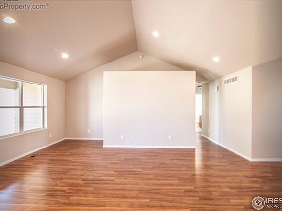 3rd image of 1031 E 25th St