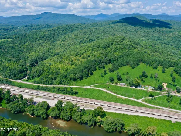 Reynolds Rd, Oakdale, TN 37829