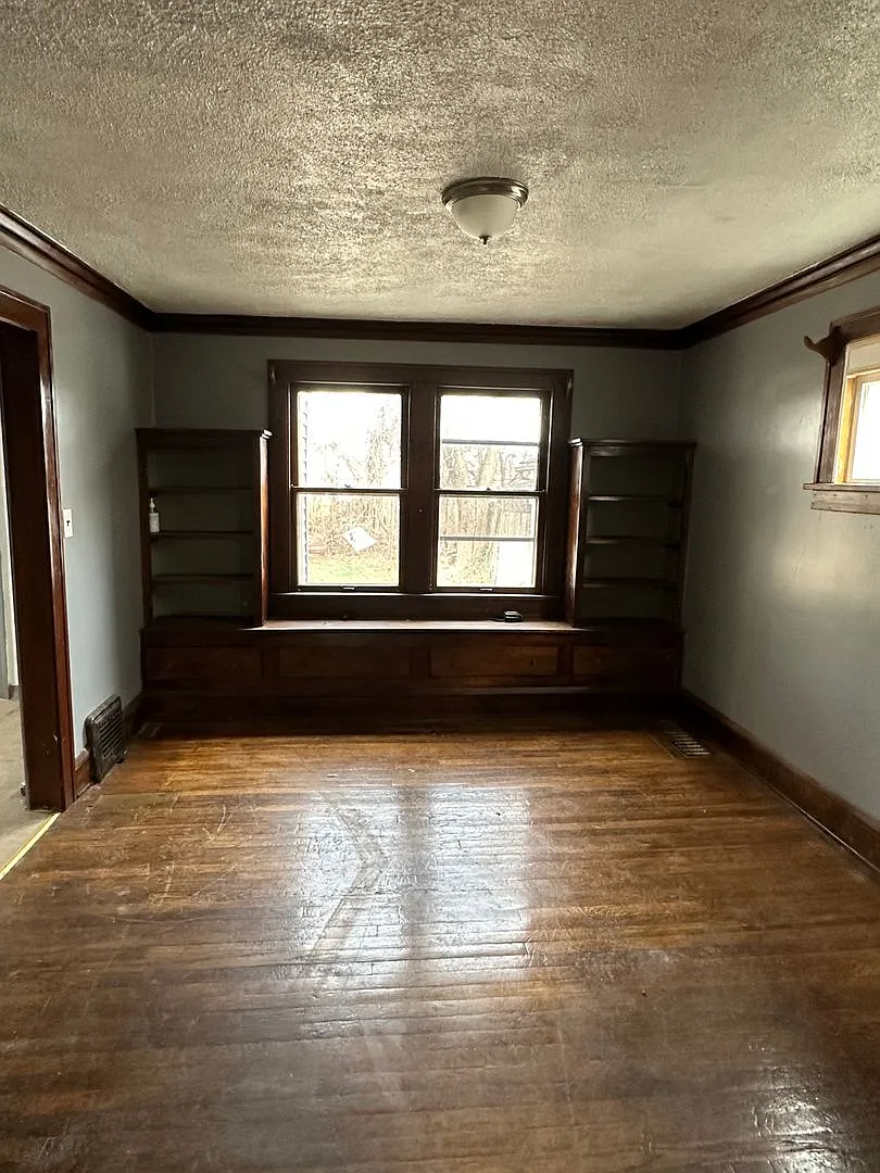 3bd Single Collinwood Cash Pay/Eden Vouchers — Photo 4