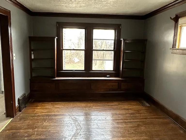 14505 Darwin Ave — Photo 4