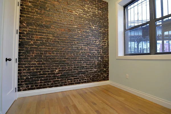 Rented by Hagstrom Management Inc | media 29