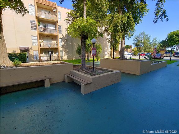 5th image of 4715 NW 7th St APT 410-2