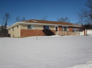 184 Eisenhower Dr, Battle Creek, MI 49014