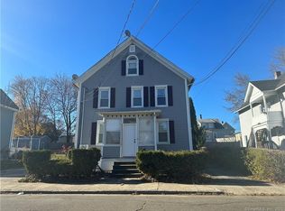 31 Cedar St, Ansonia, CT 06401
