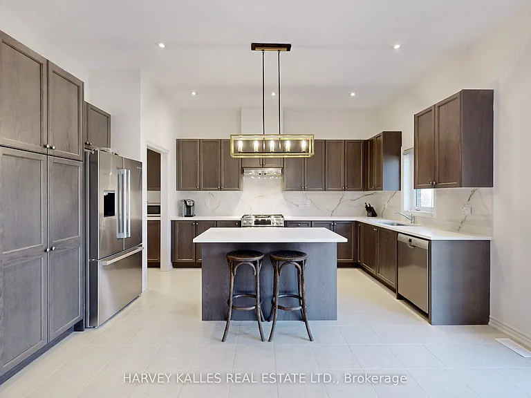 56 Charles White Ct — Photo 6