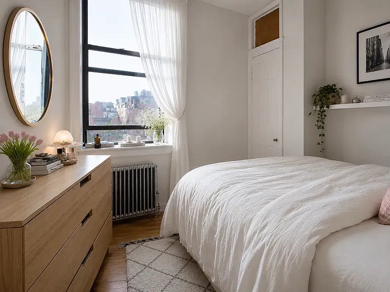 178 W Houston St #18 — Photo 4