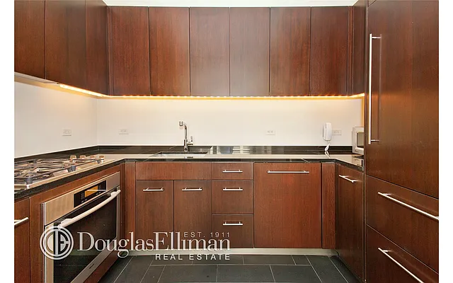 Rented by Douglas Elliman | media 28