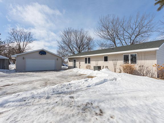 3rd image of 3188 Arrowwood Dr NW