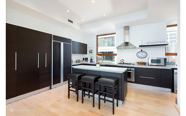 Rented by Douglas Elliman | media 14