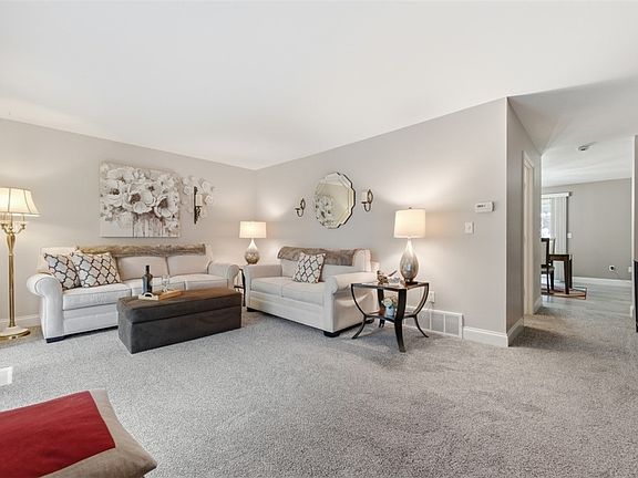 4th image of 201 Woodbridge Dr