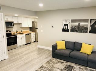 2639 Columbia Rd APT 8, Berkley, MI 48072