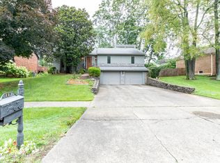 117 Wooded Falls Rd, Middletown, KY 40243