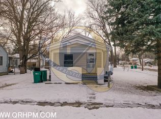 604 Spruce St, Mount Morris, MI 48458