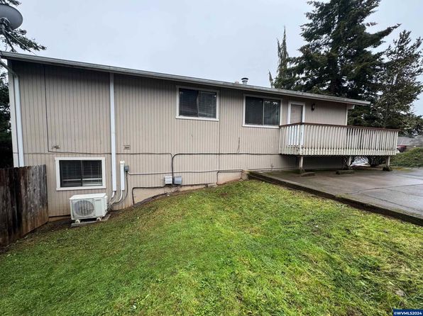 salem-oregon-2092266167 picture