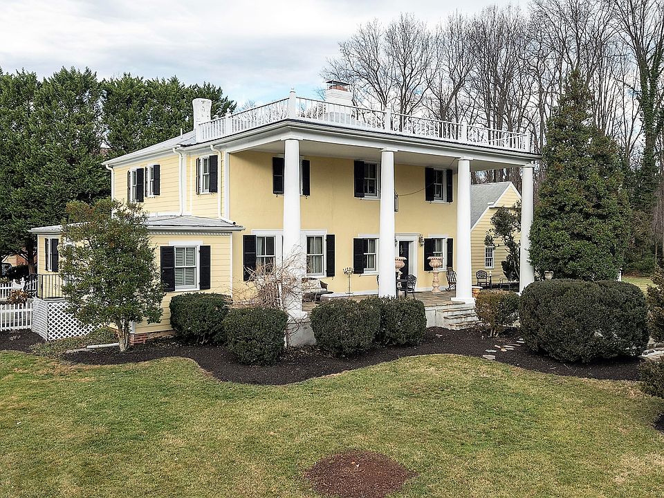 1st image of 10212 Aspen Willow Dr