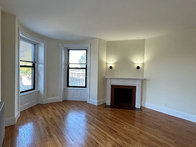 504 Beacon St #15 — Photo 1