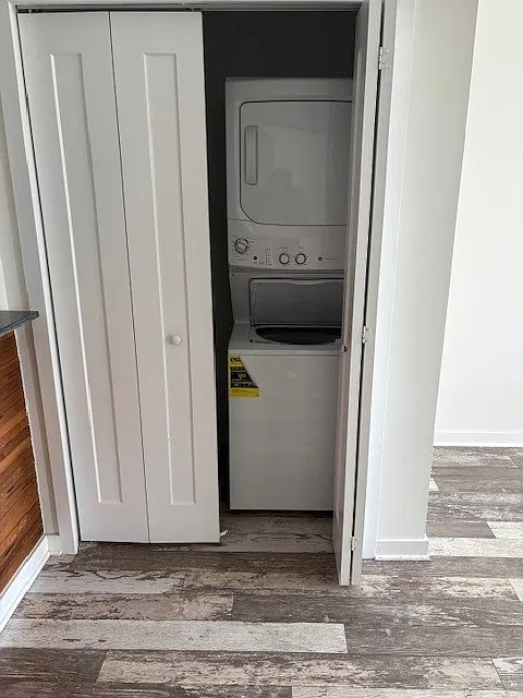 1 bed, 950 sqft, $1,300 — Photo 1
