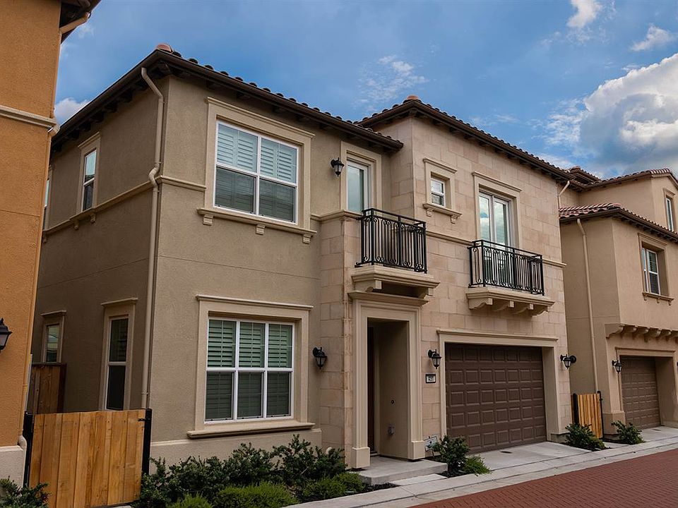 2nd image of 431 Silvercrown Way
