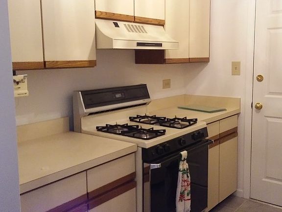 3rd image of 5731 W 129th St APT 3W