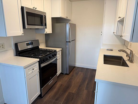 3rd image of 2687 Phipps Ave #A-d