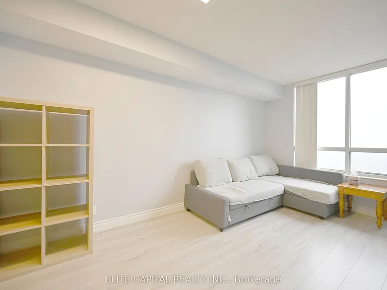 78 Harrison Garden Blvd #2004 — Photo 2