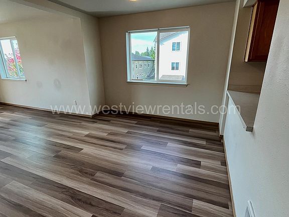 3rd image of 139 Prince Ave #201