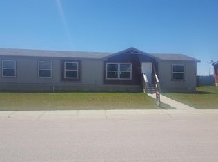 2300 Daybreak Dr, Gillette, WY 82718