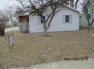 402 W College St, Windfall, IN 46076