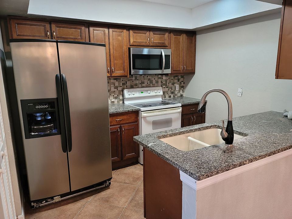1st image of 17373 E Carnegie Cir