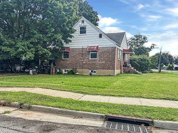 4th image of 89 Chase Street