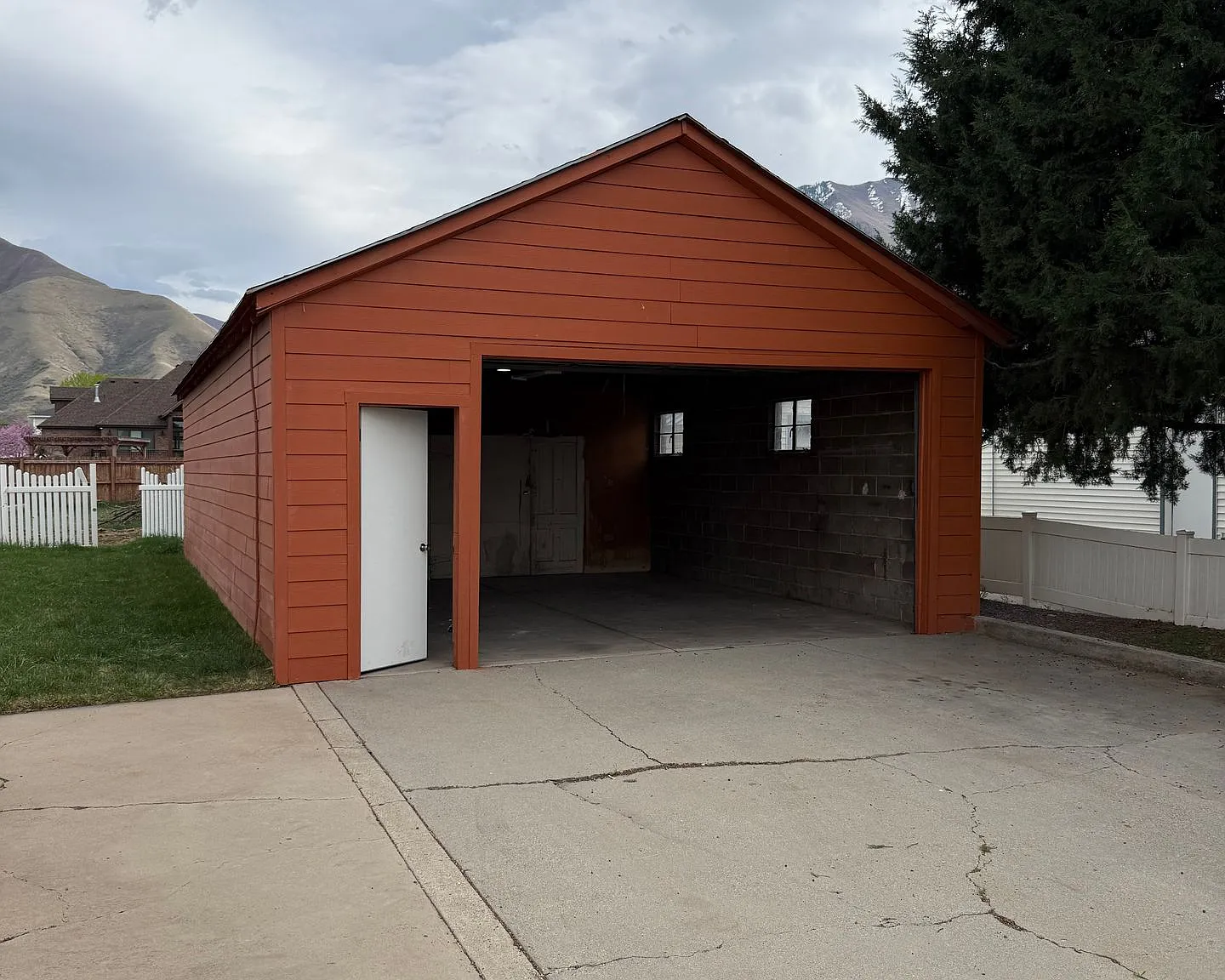 Beautiful home in Mapleton, UT — Photo 3