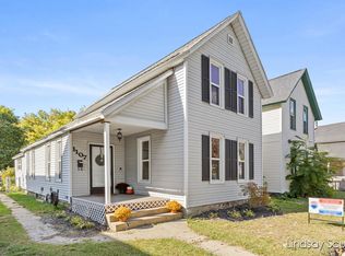 1107 Jennette Ave NW, Grand Rapids, MI 49504