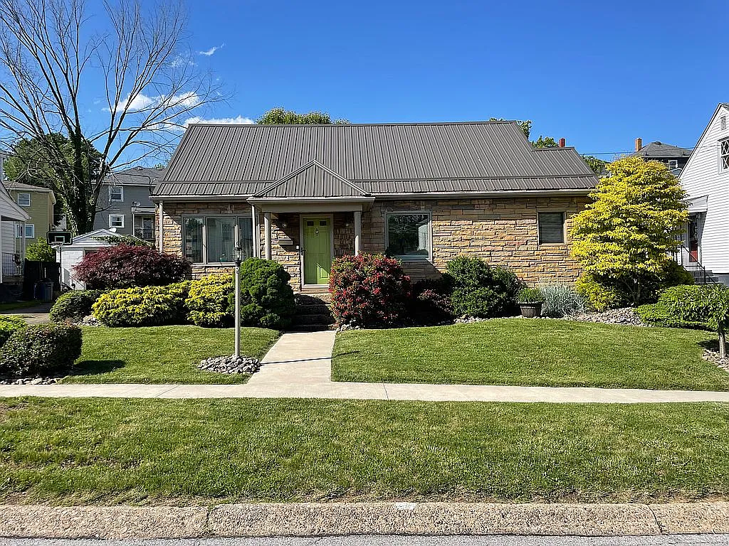 1209 Hanlin Way photo 1
