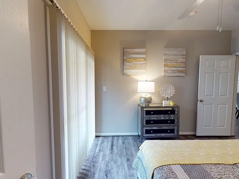 2921 Briarpark Dr — Photo 12