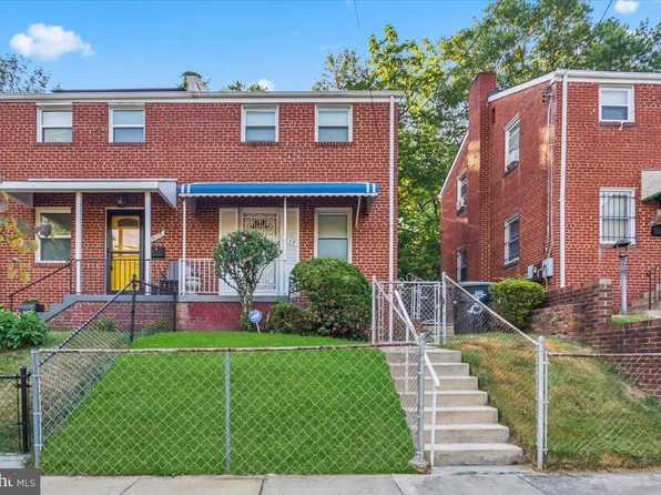 608 Burns St SE, Washington, DC 20019