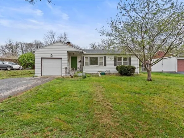 11224 E 39th St S, Independence, MO 64052