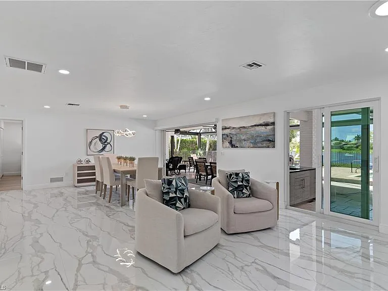 2500 Kings Lake Blvd — Photo 6